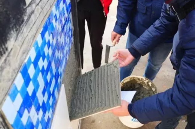 瓷磚膠使用中的注意事項(xiàng)